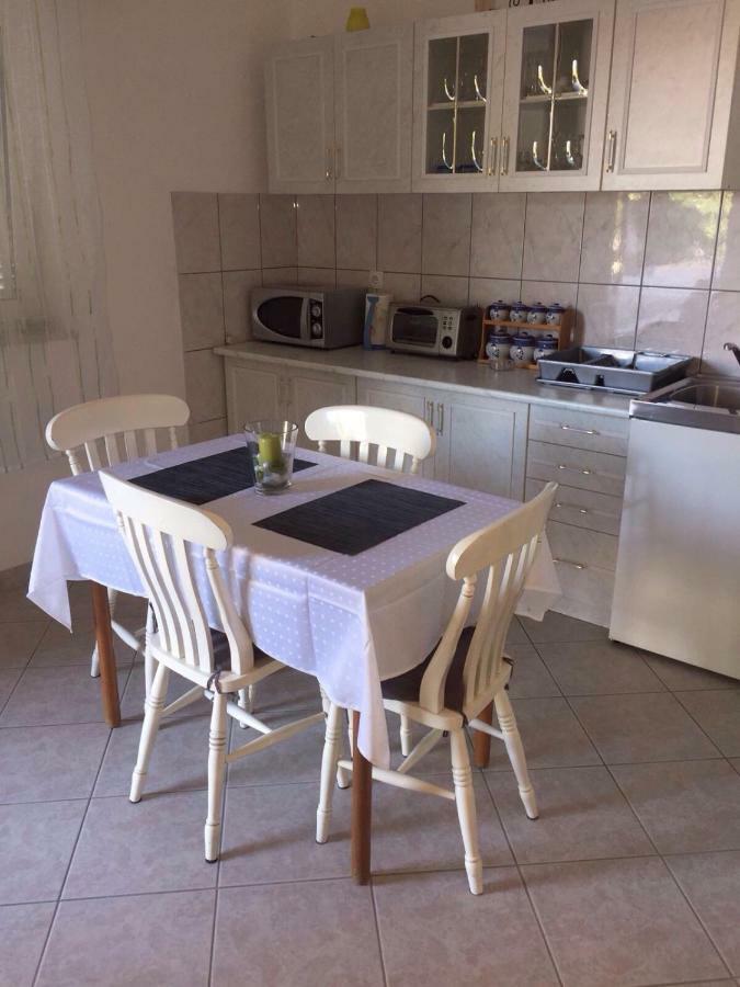 Apartment Antonija Повиле Экстерьер фото